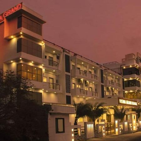 קניאקומרי Hotel Viswa Grand מראה חיצוני תמונה